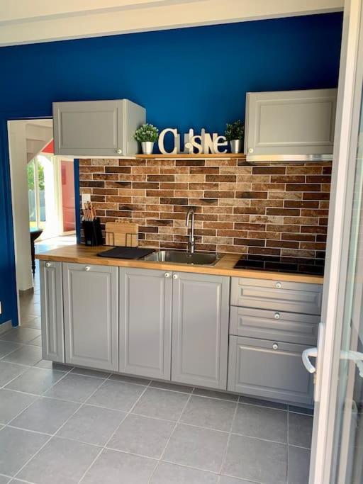 Maison Bord De Mer Dans La Petite Irlande Auderville Extérieur photo